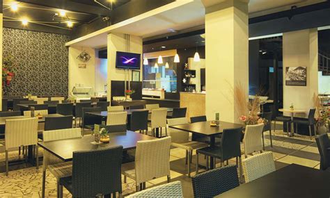 Sertifikat, penghargaan, tanda, atau dokumen yang dipajang di valore hotel bandung untuk Player suka skin legend setelah pilih server pemain triple kill, cek saldo Apple dan Banyak yang main FIFA bersama